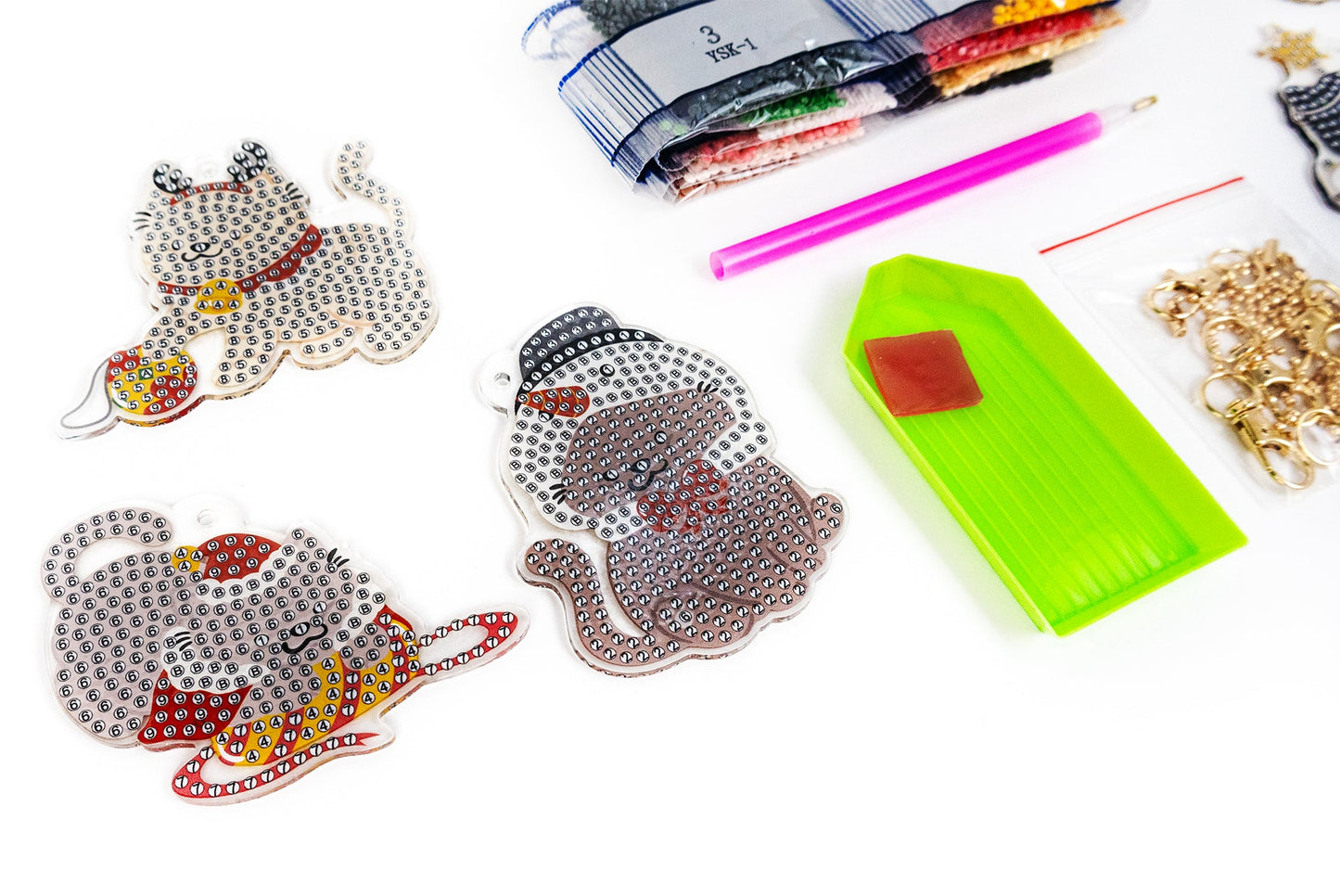 Merry Meowmas – DIY Hanging Acrylic Charm Chains Kit (Kit of 6) 481-487