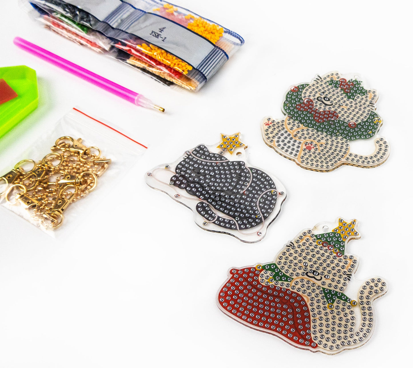 Merry Meowmas – DIY Hanging Acrylic Charm Chains Kit (Kit of 6) 481-487