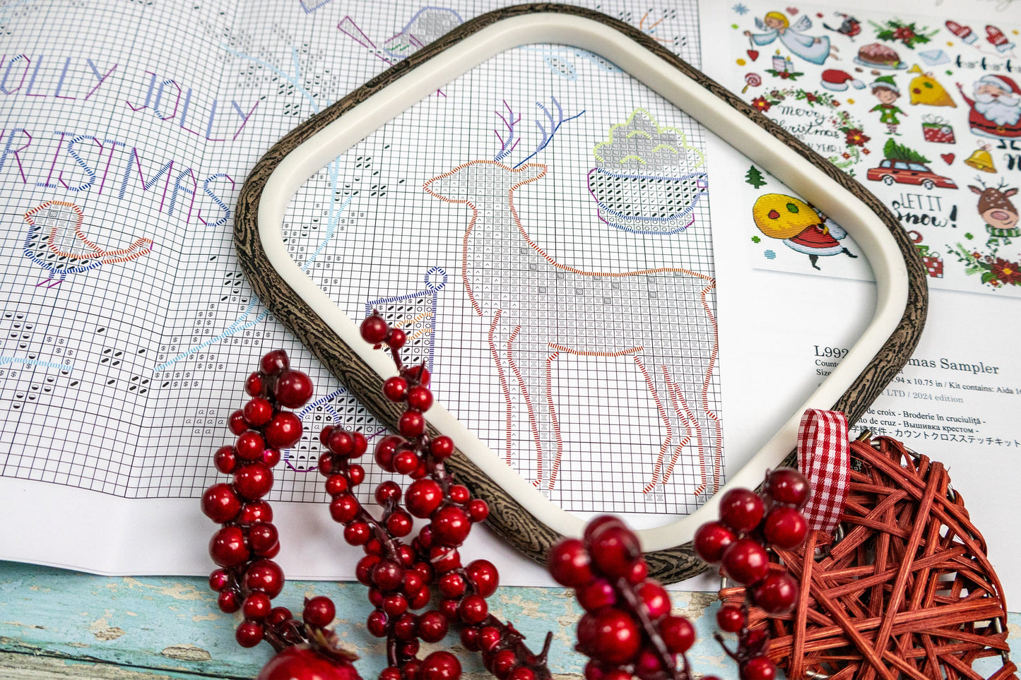 L9928 Christmas Sampler